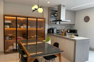 Linda casa pronta para morar no condomínio residencial mônaco