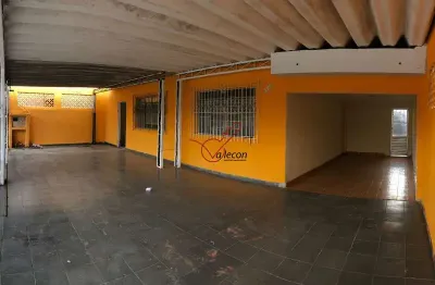 Ótima casa espaçosa 3 dorms com quintal no jardim morumbi