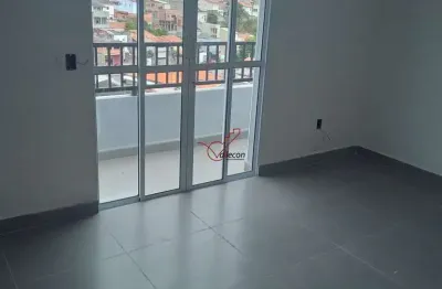 Linda casa nova com amplos espaços e excelente localização!