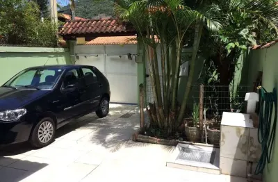Casa com 3 quartos à venda na Rua Deputado José Luiz Erthal, 344, Piratininga, Niterói