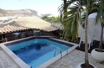 Casa em condomínio fechado com 3 quartos à venda na Rua Clara Nunes, 8, São Francisco, Niterói