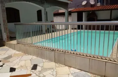 Casa com 3 quartos à venda na Rua Petrópolis, 34, Trindade, São Gonçalo