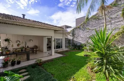 Casa tipo para venda em morumbi com 3 quartos, sendo 1 suíte, 204m²