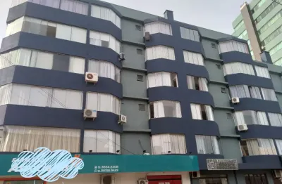 Apartamento no centro,semimobiliado, com elevador em torres rs