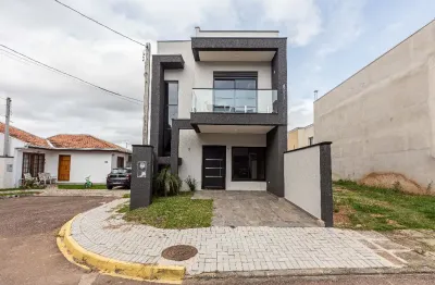 Novo  - sobrado duplex em condomínio fechado no pinheirinho
