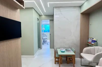 Sala comercial com 1 sala para alugar na Avenida Maria Quitéria, 3665, São João, Feira de Santana