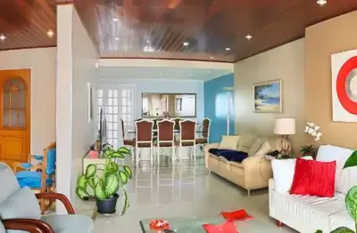 Funcional cobertura para venda em perdizes com 5 quartos, sendo 3 suítes, 341m²