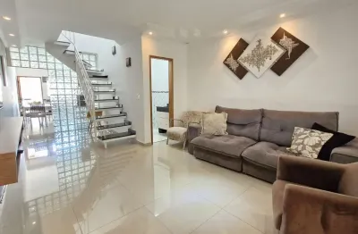 Espetacular sobrado para venda em parada inglesa com 3 quartos, sendo 1 suíte, 92m²