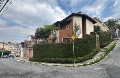 Deslumbrante sobrado para venda em Jardim Peri com 3 quartos, sendo 1 suíte , 300m²