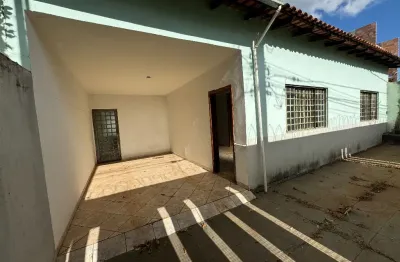 Casa com 3 quartos à venda na Rua Ercílio Furlaneto, 22, Vigilato Pereira, Uberlândia