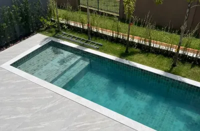 Casa em condomínio fechado com 4 quartos à venda na Avenida dos Vinhedos, 20, Morada da Colina, Uberlândia