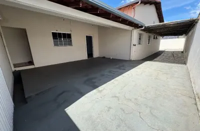 Casa com 3 quartos à venda na Rua dos Pica Paus, Nova Uberlândia, Uberlândia