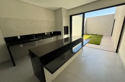 Casa com 3 quartos à venda na Rua Caule, Granada, Uberlândia