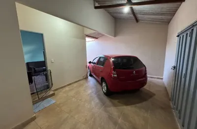 Casa com 3 quartos à venda na Rua Serra Pacaraíma, São Jorge, Uberlândia