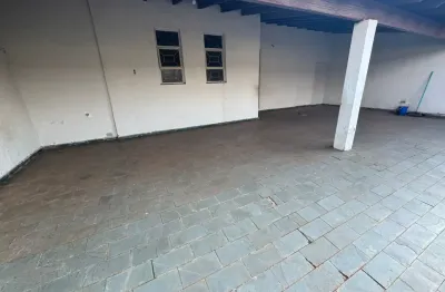 Casa com 3 quartos à venda na Avenida Jaime de Barros, Santa Luzia, Uberlândia