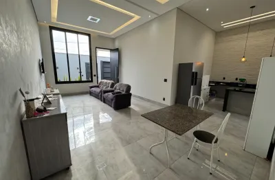 Casa com 3 quartos à venda na Avenida Toledo, Parque das Laranjeiras, Uberlândia