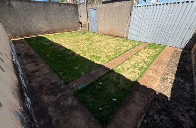 Casa com 3 quartos à venda na Rua Nova Ponte, Granada, Uberlândia