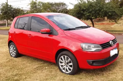 Vende-se lindo veículo volkswagem fox  mi total flex 8v 5p 1.6 vht, prime  ano/mod 2013 completo e revisado