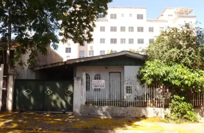 Vende-se excelente 1/2 terreno vila esperança ao lado da u.e.m e à 2 quadras da av. morangueira