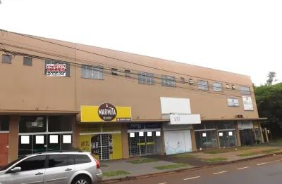 Aluga-se sala no 1º andar centro comercial pinheiros próx. posto holiood