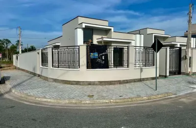 Casa à venda em tijucas, universitário, com 2 quartos, 67m²