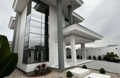 Casa de alto padrão com 3 dormitórios, bosque da mata, 160m2