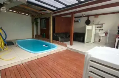 Casa com 3 quartos para alugar na Avenida Pau Brasil, Areias, Tijucas