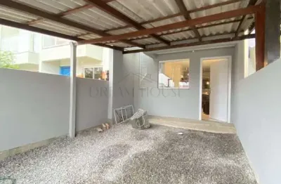 Casa com 2 quartos para alugar na Praça, Tijucas 