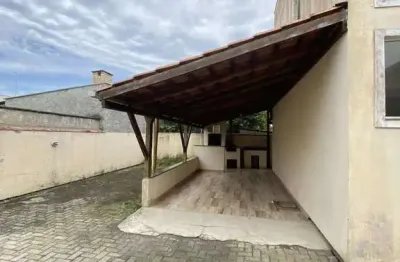 Casa com 2 quartos para alugar no Universitário, Tijucas 