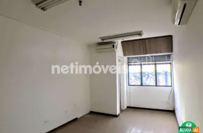 Sala comercial com 1 sala para alugar na Rua Tenente Brito Melo, 1401, Barro Preto, Belo Horizonte