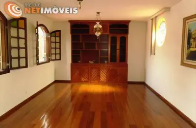 Casa com 3 quartos à venda na Rua Gardênia, Caiçaras, Belo Horizonte