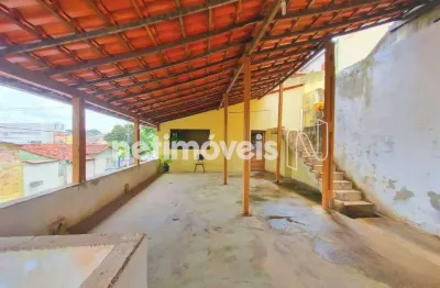 Casa com 4 quartos à venda na Rua Francisco Ovidio, Caiçaras, Belo Horizonte