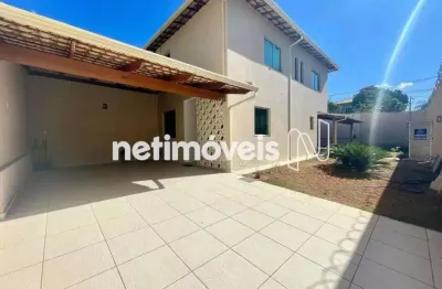 Casa com 3 quartos para alugar no Trevo, Belo Horizonte 