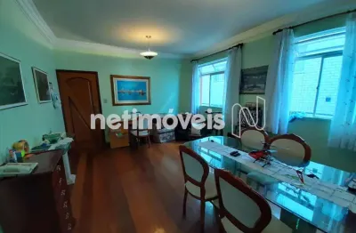 Oportunidade, ótimo apartamento, com a localização perfeita.