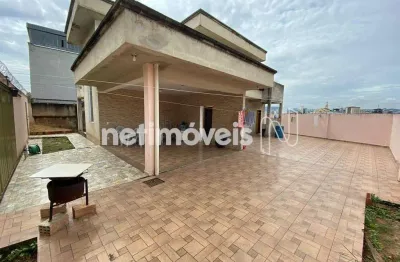 Casa com 3 quartos à venda na Rua Desembargador Torres, Caiçaras, Belo Horizonte