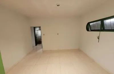 Alugo casa com 3 4 sendo 1 suite no jd das palmeiras uberlandia - mg