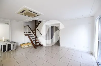 Casa em condomio com lazer completo e próximo a todos os comércios