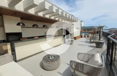 Apartamento de 2 quartos sendo 1 suite na praia de piratininga a passos da areia , condominio com lazer completo