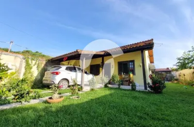 Casa de 3 quartos em rua comecial e a 2 quadras da  praia de itaipuaçu,