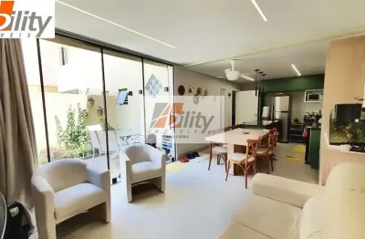 Casa à venda 4 quartos, 2 suites, 195m², próximo a ufmt, shopping 3 américas.