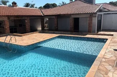 Casa com 3 quartos para alugar na Rua Professora Zulmira da Silva Salles, 1218, Parque Industrial, São José do Rio Preto