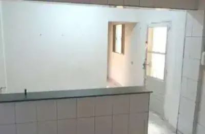 Casa com 2 quartos para alugar na Rua Hamilton Veloso da Silva, 58, Rio Bonito, São Paulo