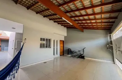 Casa à venda no parque residencial sabiás - indaiatuba: com 2 quartos - 128m² de área construída.