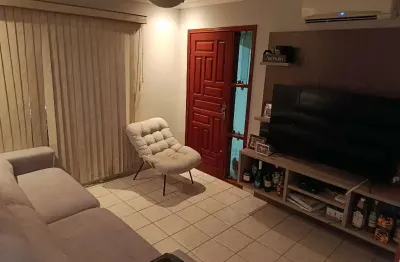 Residência à venda em indaiatuba-sp: casa no parque das nações com 2 quartos, 1 sala, 1 banheiro, 2 vagas de garagem e 82,93 m² de área.