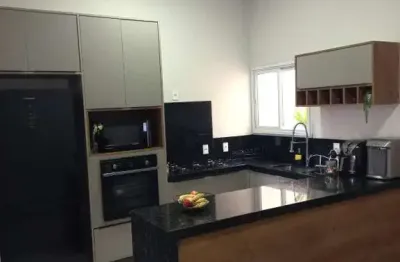 Casa à venda em Indaiatuba, Jardim Sevilha, com 3 quartos, com 113 m²
