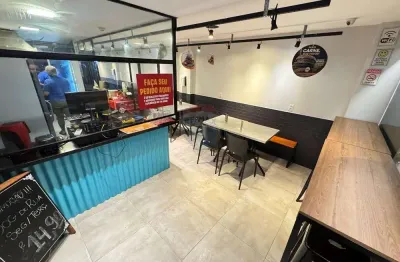 Passo Ponto | Hot Dog + Hamburgueria, com 13 anos de funcionamento