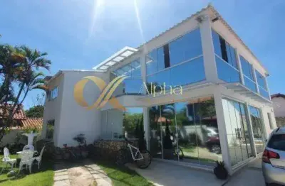 Casa duplex dentro de condomínio em são pedro da aldeia - rj.