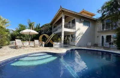 Casa com 7 quartos na ferradura, armação dos búzios - rj.