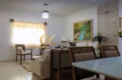 Casa duplex com 4 quartos nas palmeiras, cabo frio - rj.