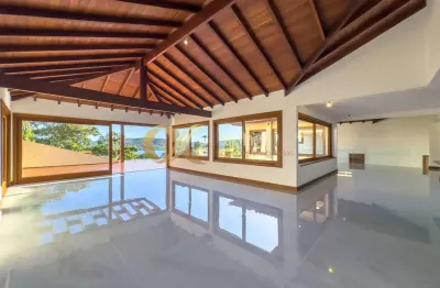 Mansão à venda com vista espetacular na ferradura, armação dos búzios/rj